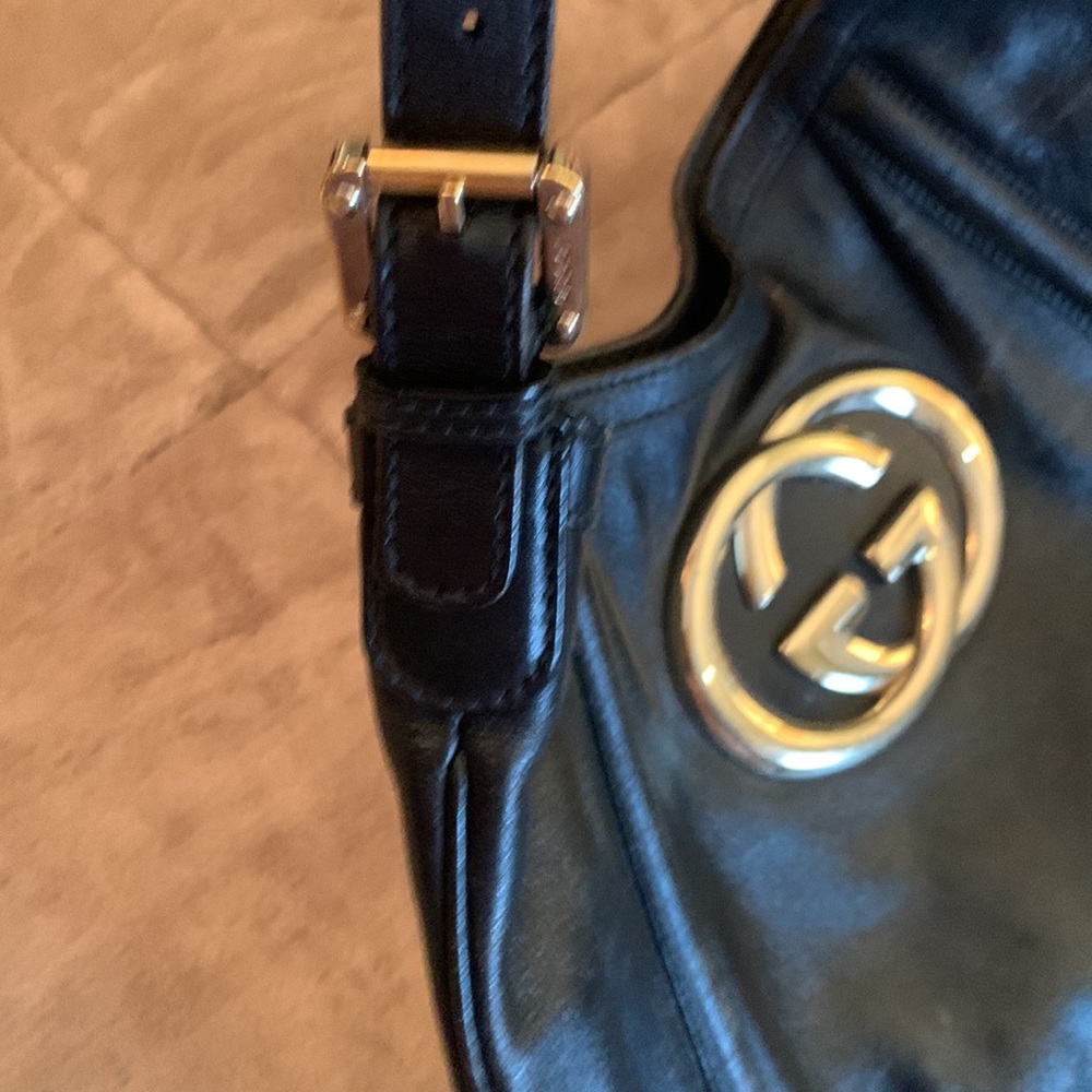 Authentic Gucci Leather bag. Good condition - Picture 5 of 11